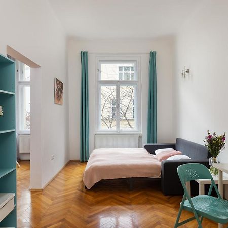 Welcoming Flat In Vinohrady By Prague Daysアパートメント エクステリア 写真